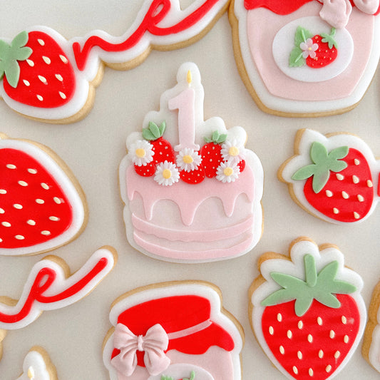 Strawberry Daisy Cake